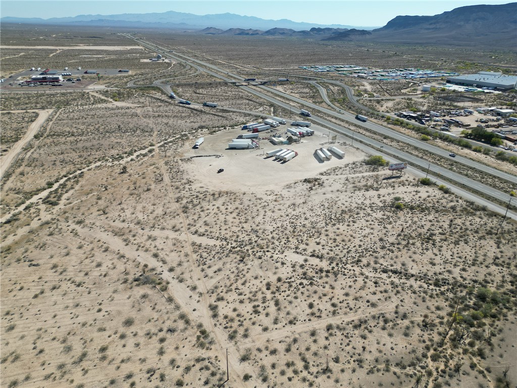 208-04-070 Frontage Road Yucca, AZ 86438 - Photo 2 of 6