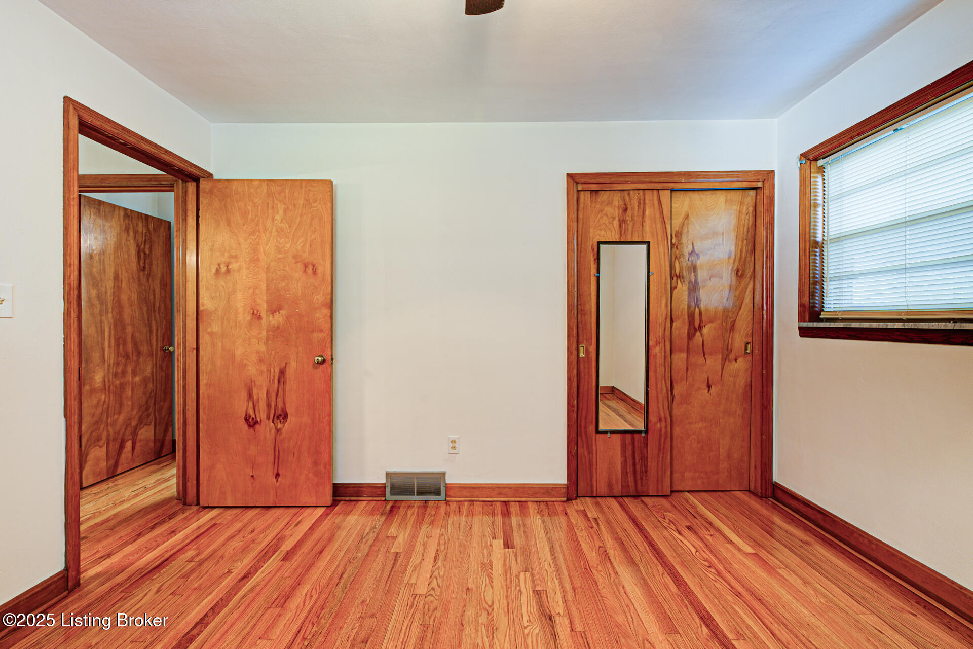4822 Dover Road Louisville, KY 40216 - Photo 19 of 37 GSP-4822 Dover Rd-21