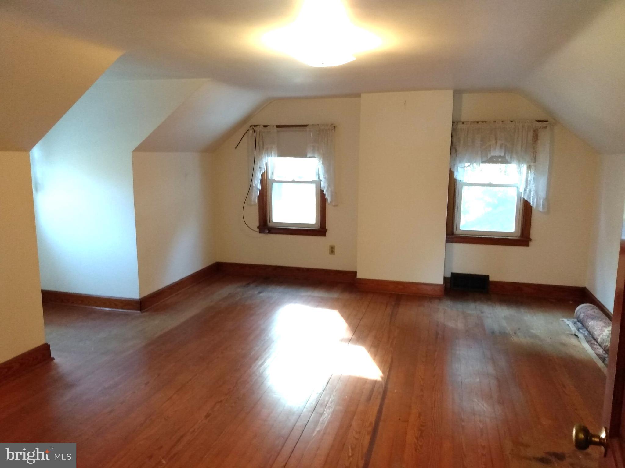 137 Siloam Road Chambersburg, PA 17201 - Photo 18 of 28 3rd Bedroom