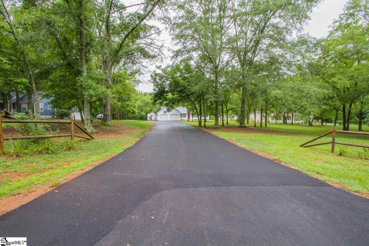 119 Hugo Drive Pendleton, SC 29670 - Photo 2 of 36 Gallery Image 2