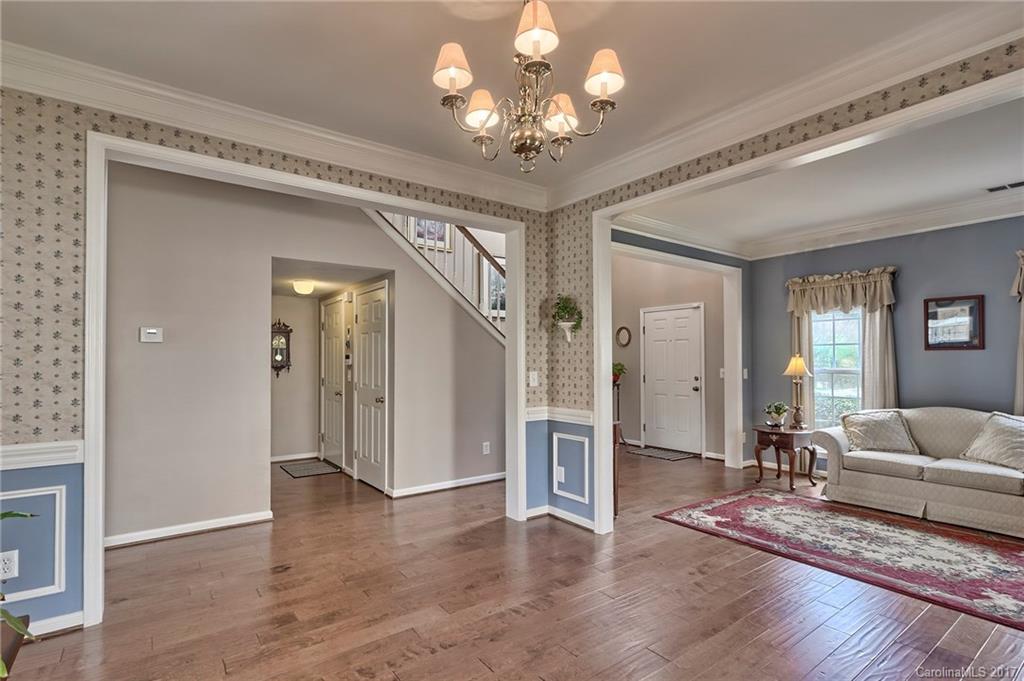 12743 Winget Road Charlotte, NC 28278 - Photo 4 of 24 Gallery Image 4