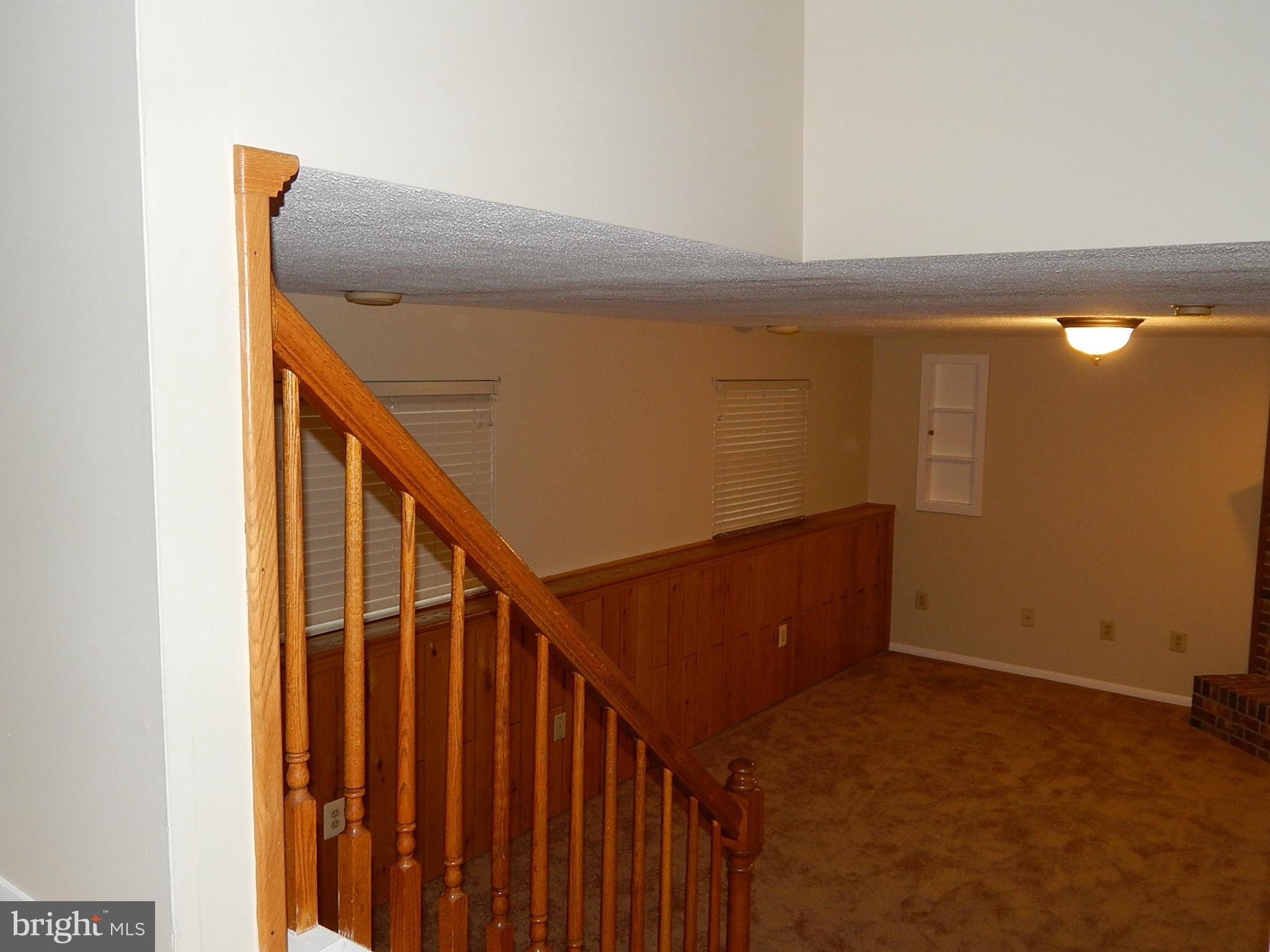 8449 Spring Road Pasadena, MD 21122 - Photo 4 of 28 Family Room
