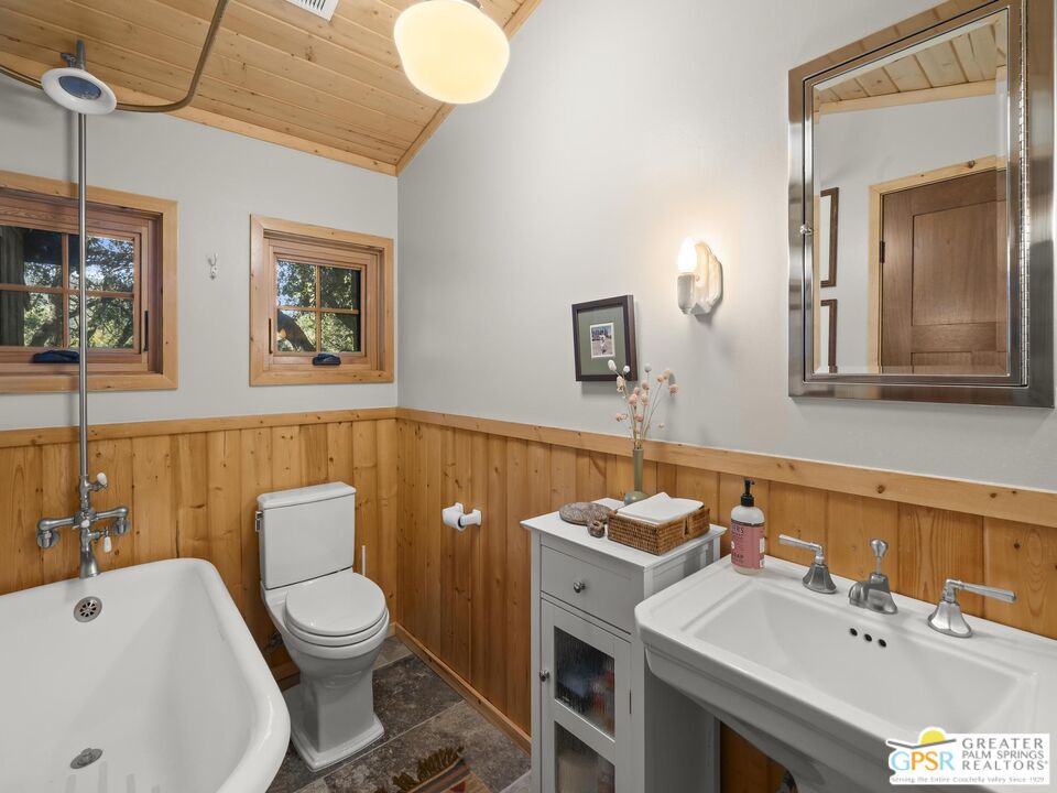 53241 Middleridge Drive Idyllwild, CA 92549 - Photo 28 of 49