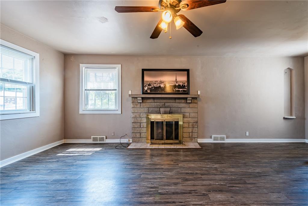 11410 Frankstown Road Pittsburgh, PA 15235 - Photo 4 of 22 Gallery Image 4