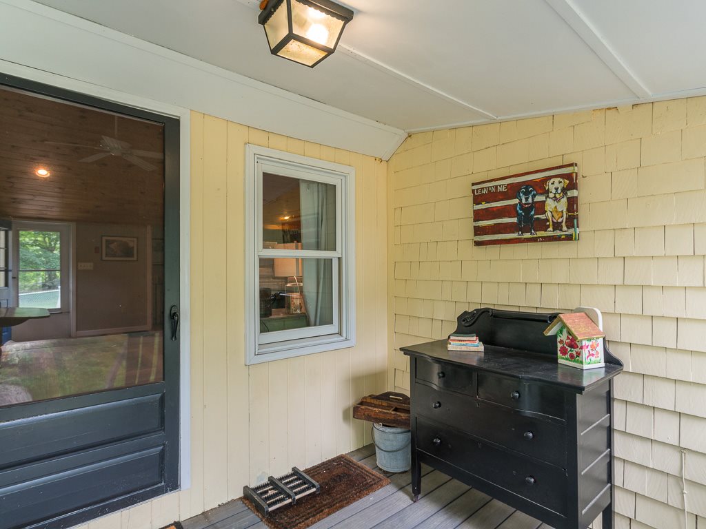 237 A Middle Road Deerfield, NH 03037 - Photo 14 of 32 Gallery Image 14
