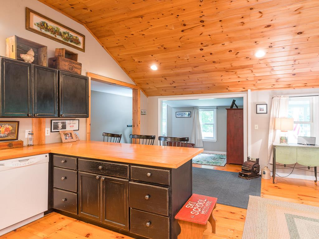 237 A Middle Road Deerfield, NH 03037 - Photo 23 of 32 Gallery Image 23