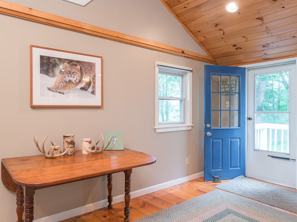 237 A Middle Road Deerfield, NH 03037 - Photo 24 of 32 Gallery Image 24