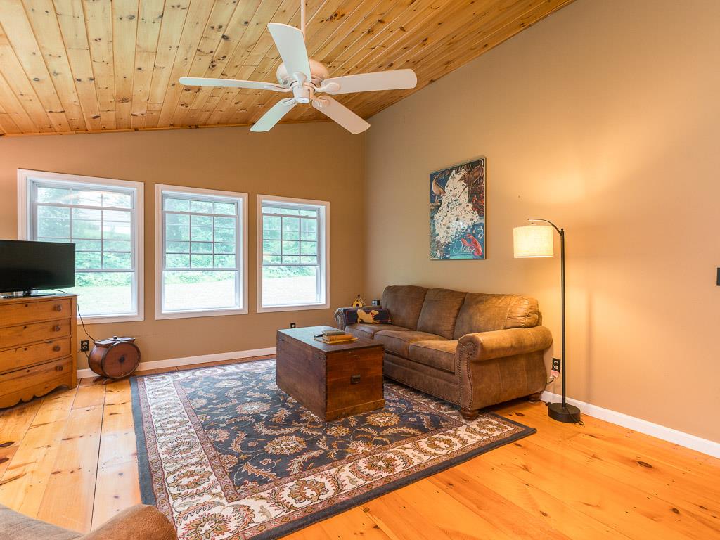 237 A Middle Road Deerfield, NH 03037 - Photo 27 of 32 Gallery Image 27