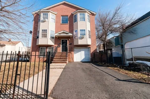 $750,000 | 289 South 7th Street, Newark, NJ 07103