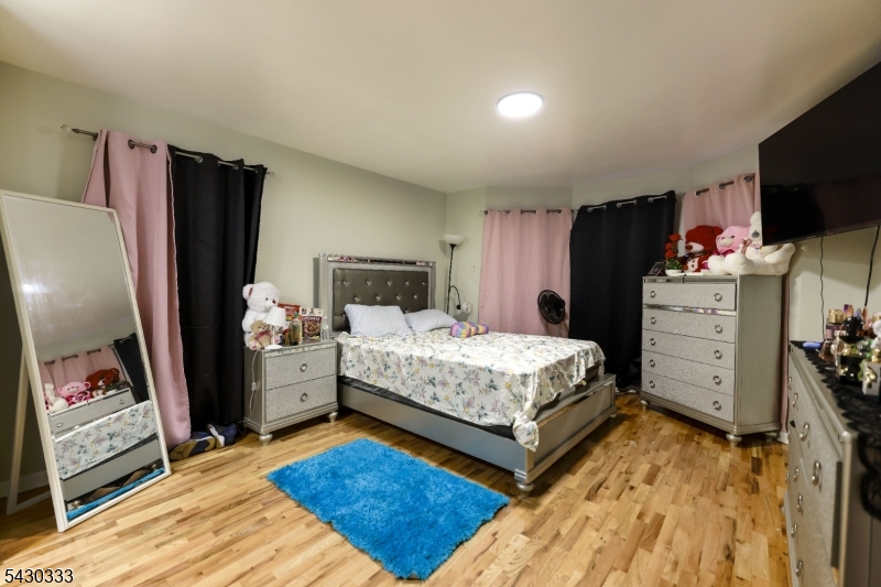 289 South 7th Street Newark, NJ 07103 - Photo 12 of 33