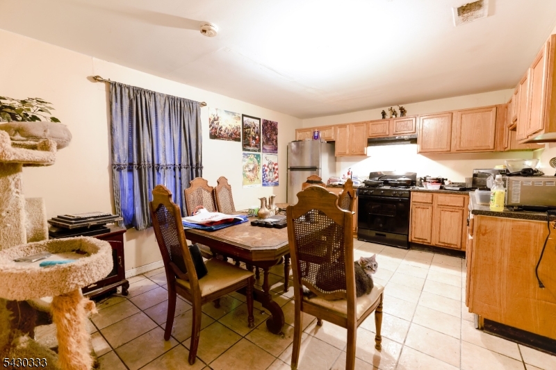 289 South 7th Street Newark, NJ 07103 - Photo 15 of 33