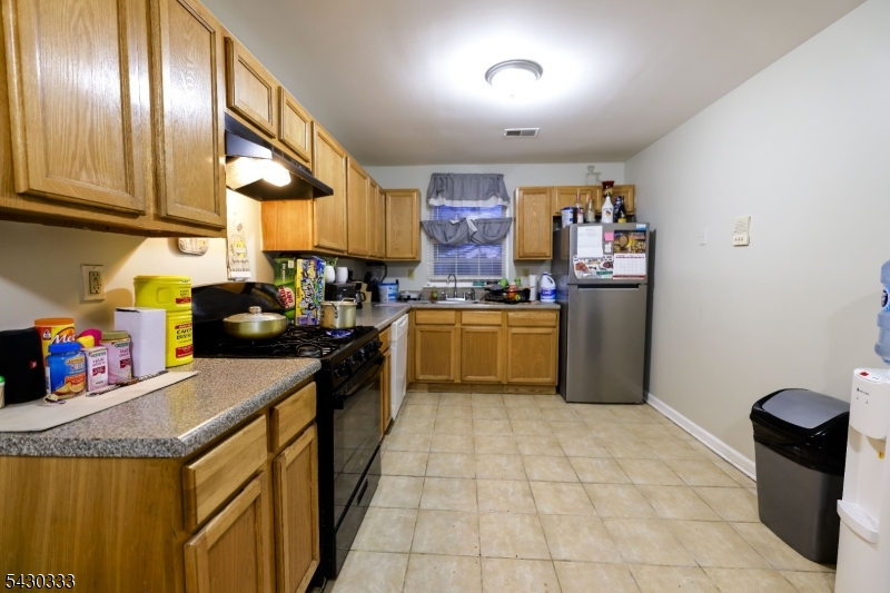 289 South 7th Street Newark, NJ 07103 - Photo 22 of 33