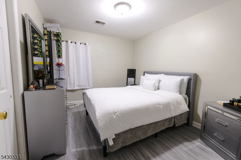 289 South 7th Street Newark, NJ 07103 - Photo 29 of 33