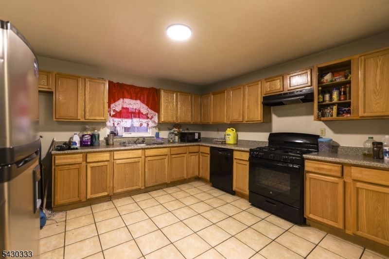 289 South 7th Street Newark, NJ 07103 - Photo 5 of 33
