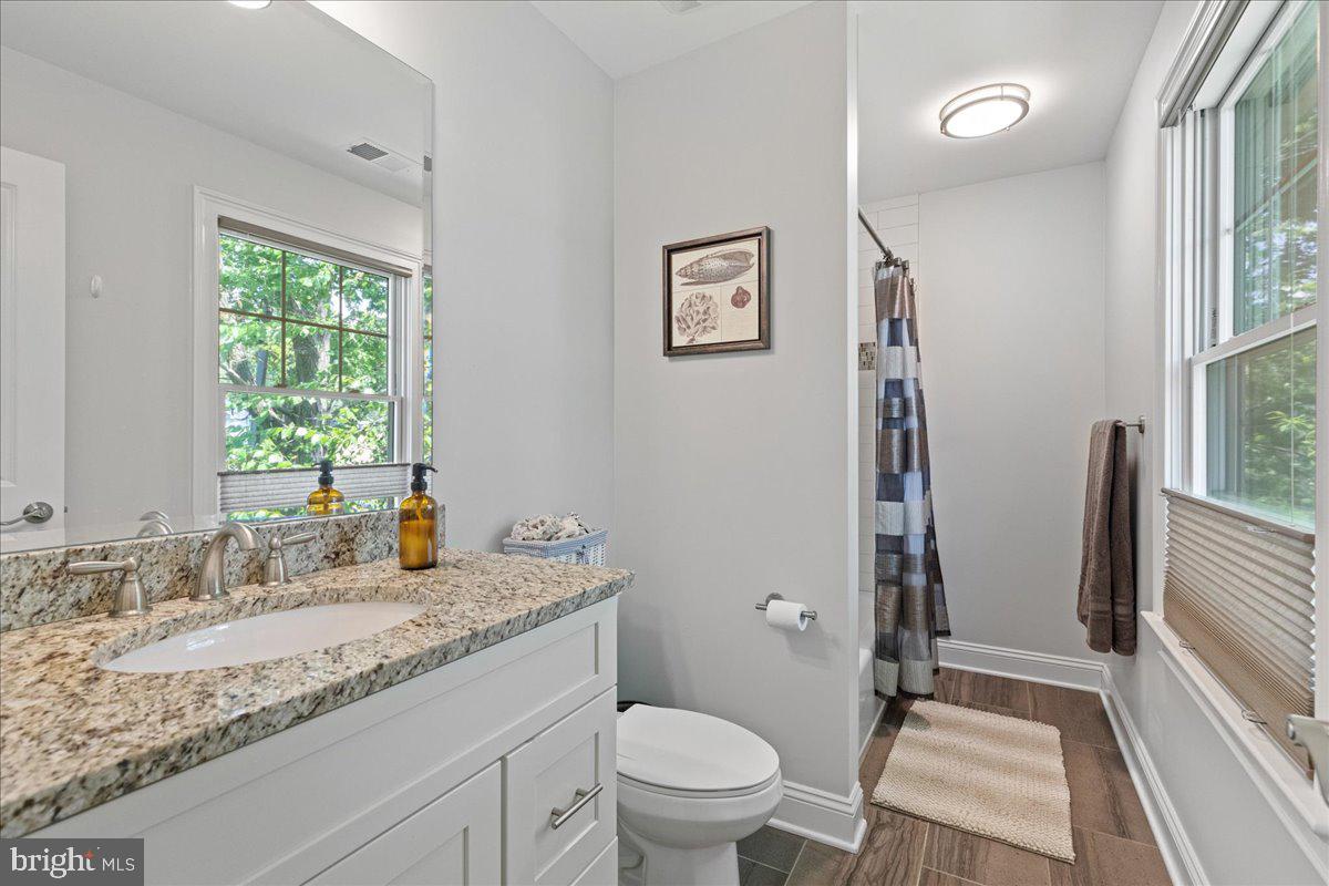 35 Hillside Road Princeton, NJ 08540 - Photo 21 of 28 Private bath for bed 2