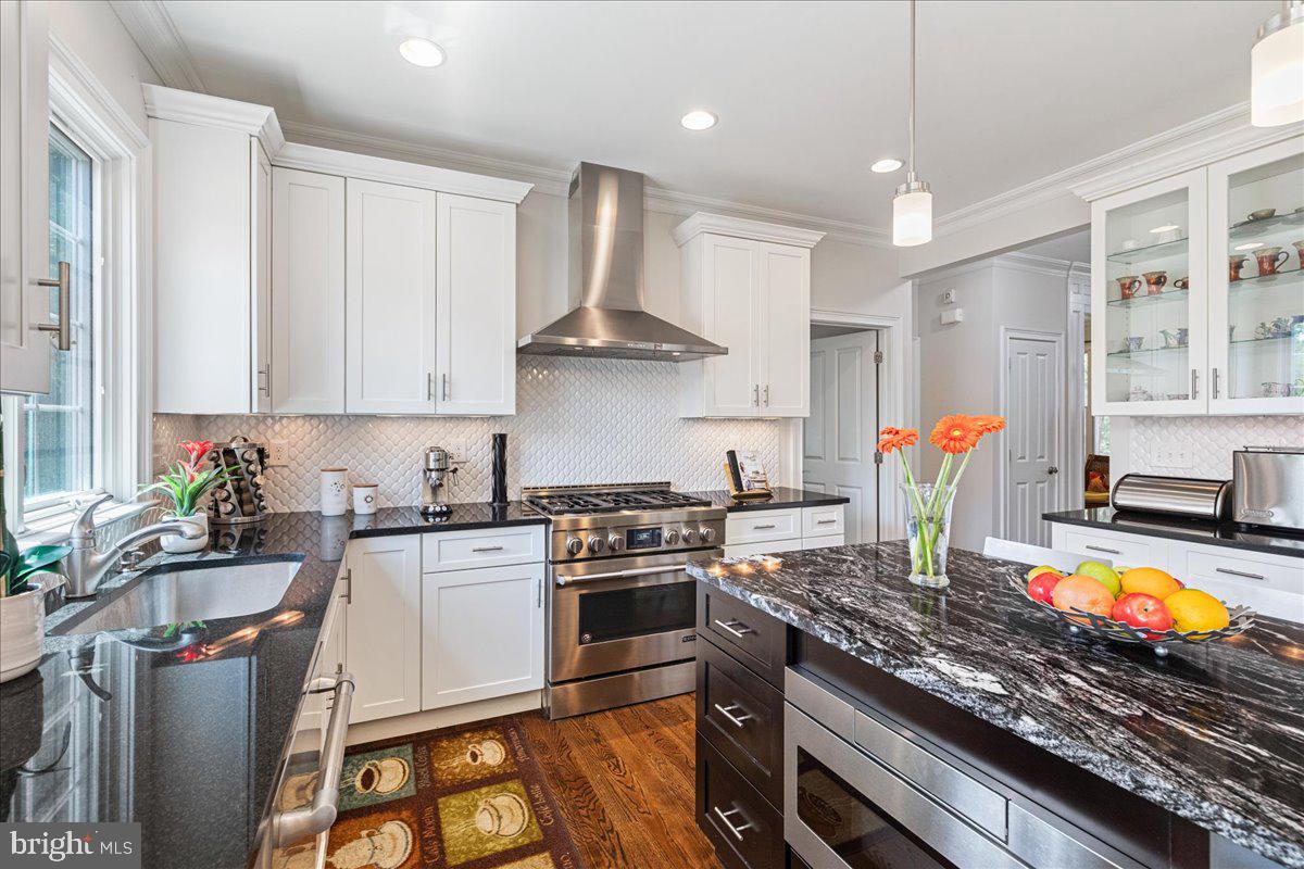 35 Hillside Road Princeton, NJ 08540 - Photo 8 of 28 Kitchen