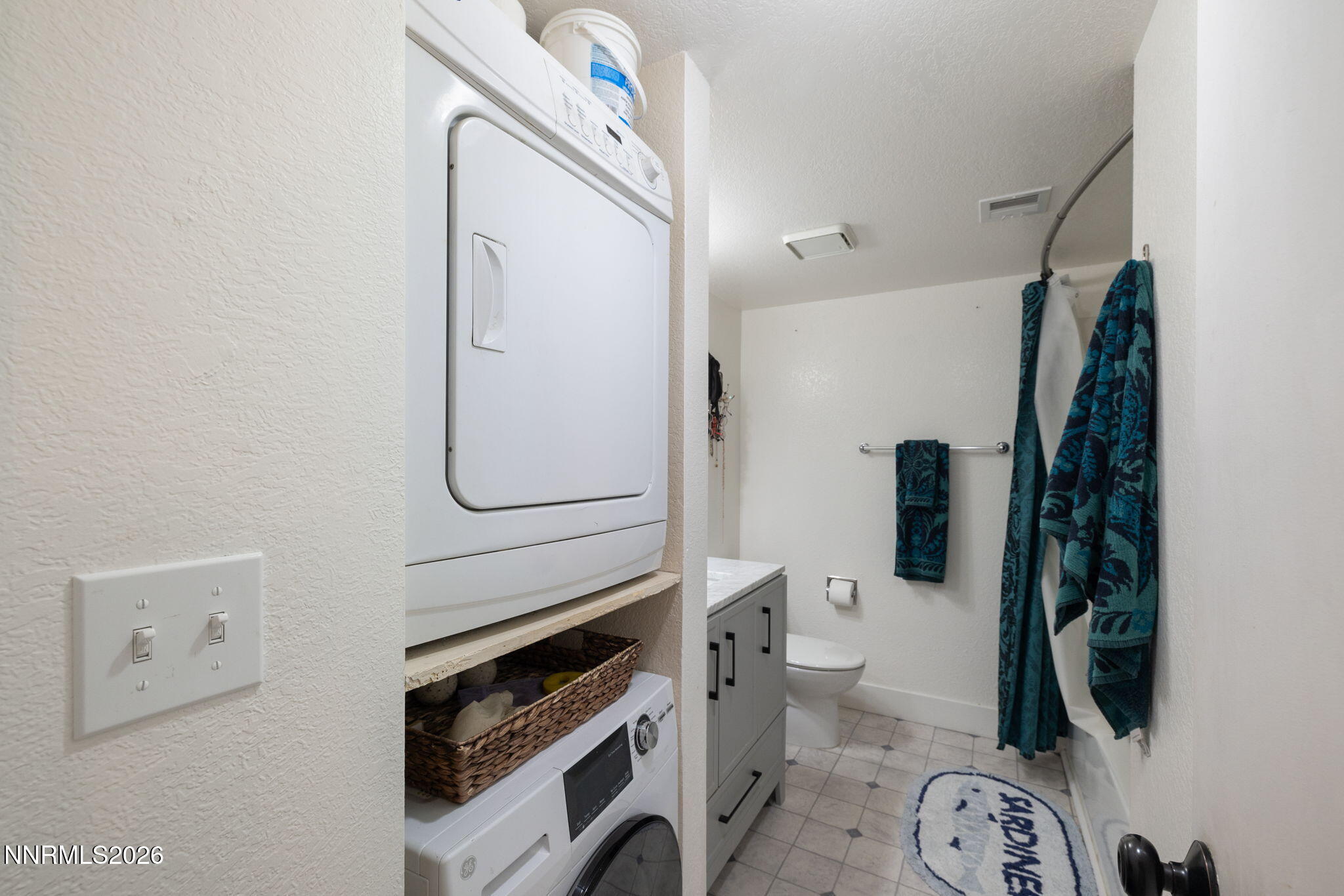 4550 Matich Drive Reno, NV 89502 - Photo 11 of 31 11-web-or-mls-IMG_9454