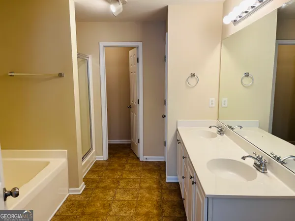 $1,950 | 39 Tahoe Drive, Newnan, GA 30263