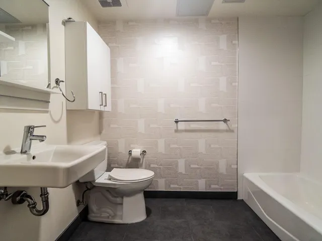 $3,300 | 1201 Sutter Street, Unit 606, San Francisco, CA 94109