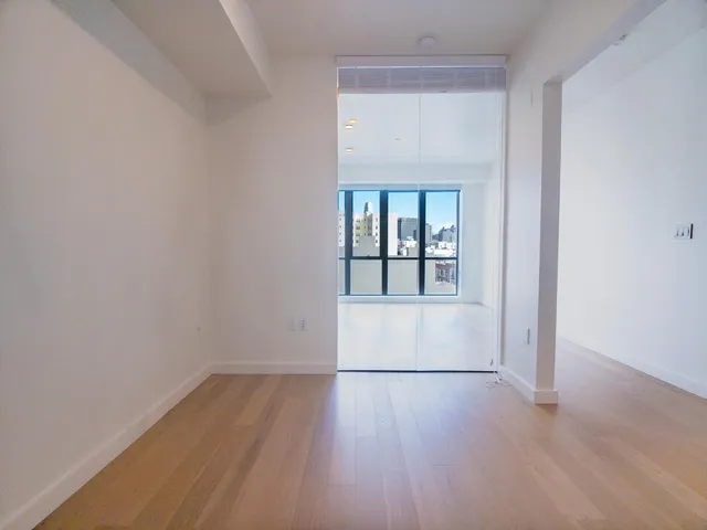 $3,300 | 1201 Sutter Street, Unit 606, San Francisco, CA 94109