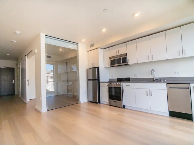 $3,300 | 1201 Sutter Street, Unit 606, San Francisco, CA 94109