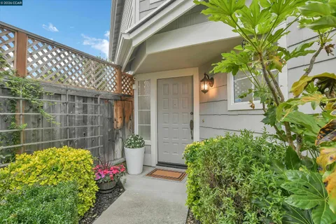 $909,900 | 508 Valley View Court, Martinez, CA 94553