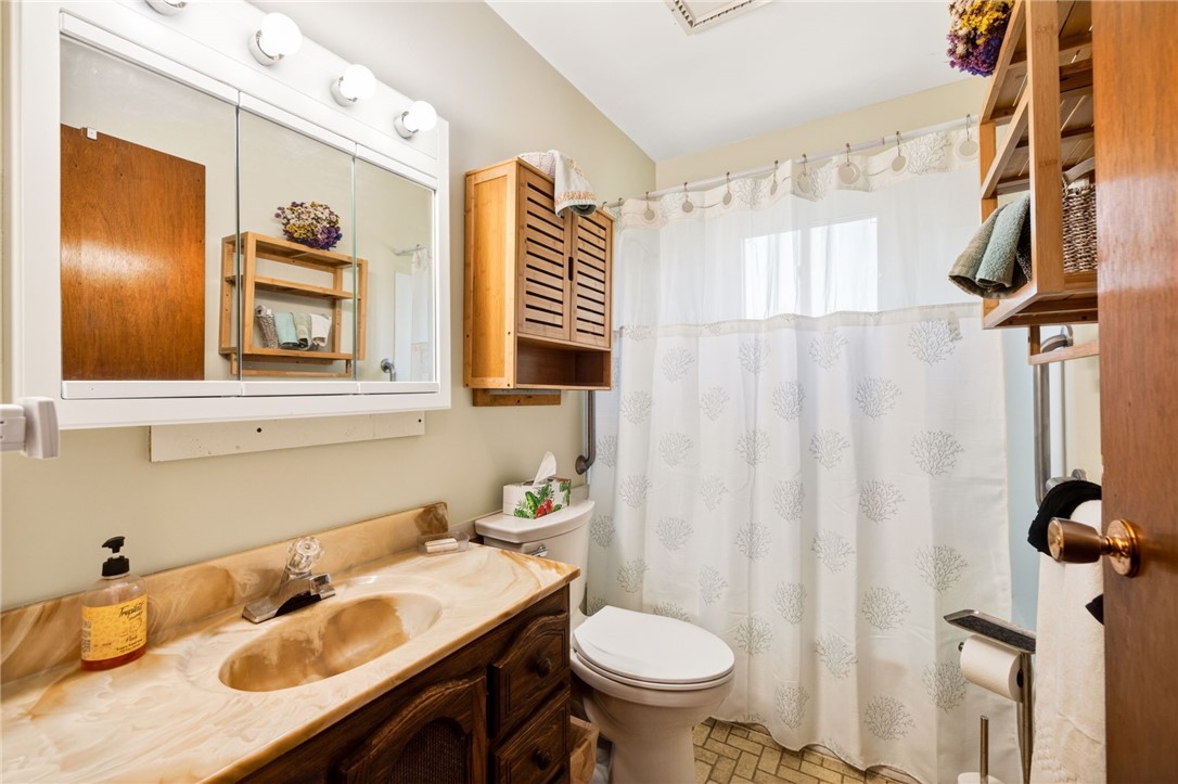 6214 Oakridge Road Owasco, NY 13021 - Photo 10 of 29 1st Floor Full Bathroom