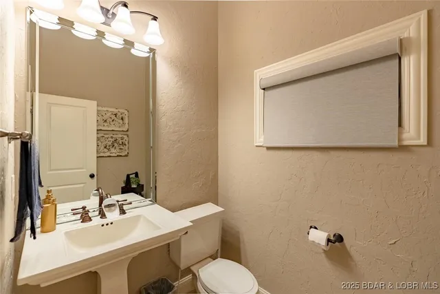 $1,550,000 | 323 Cherry Hill Drive, Lake Ozark, MO 65049