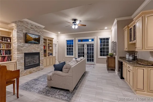 $1,550,000 | 323 Cherry Hill Drive, Lake Ozark, MO 65049