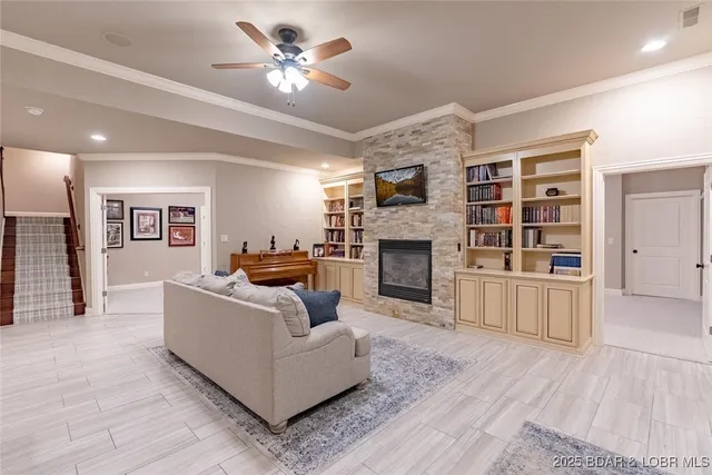 $1,550,000 | 323 Cherry Hill Drive, Lake Ozark, MO 65049