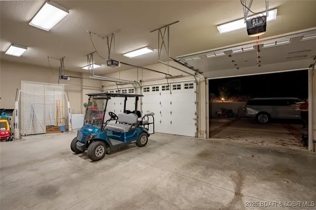 $1,550,000 | 323 Cherry Hill Drive, Lake Ozark, MO 65049