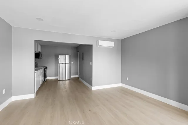 $1,549,000 | 943 North Washington Place, Unit 4, Long Beach, CA 90813