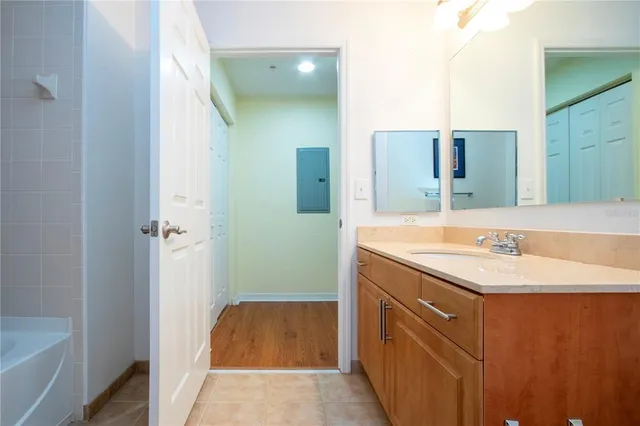 $399,000 | 1064 North Tamiami Trail, Unit 1209, Sarasota, FL 34236