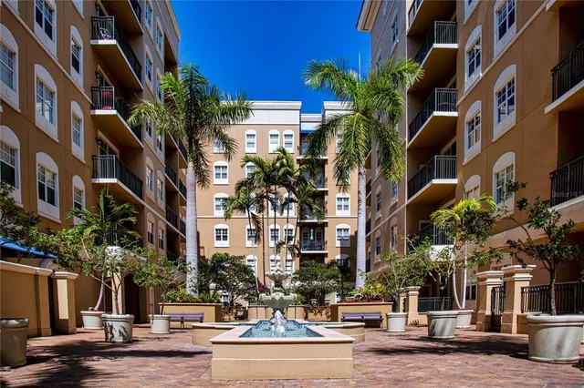 $399,000 | 1064 North Tamiami Trail, Unit 1209, Sarasota, FL 34236