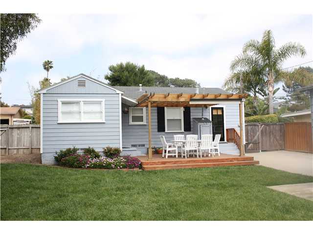 874 Arden Drive Encinitas, CA 92024 - Photo 3 of 14