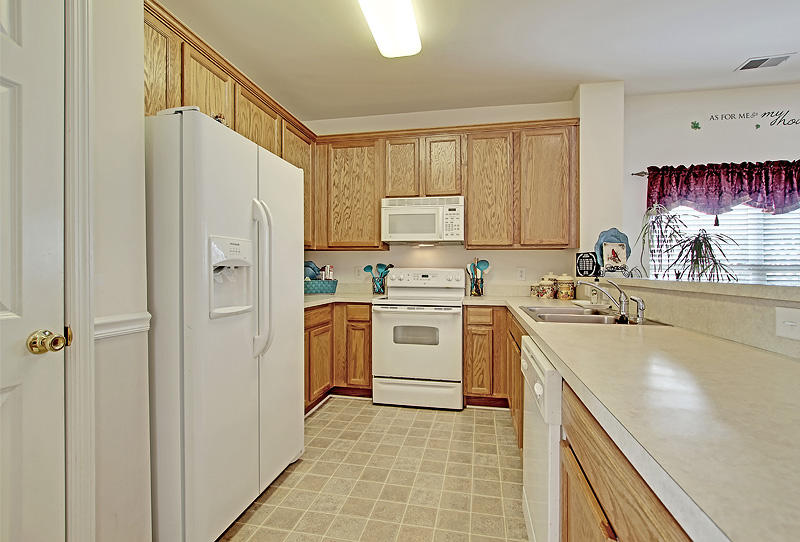 245 Westbrooke Road Summerville, SC 29486 - Photo 18 of 32 IMG_4981_IMG_4988-copy
