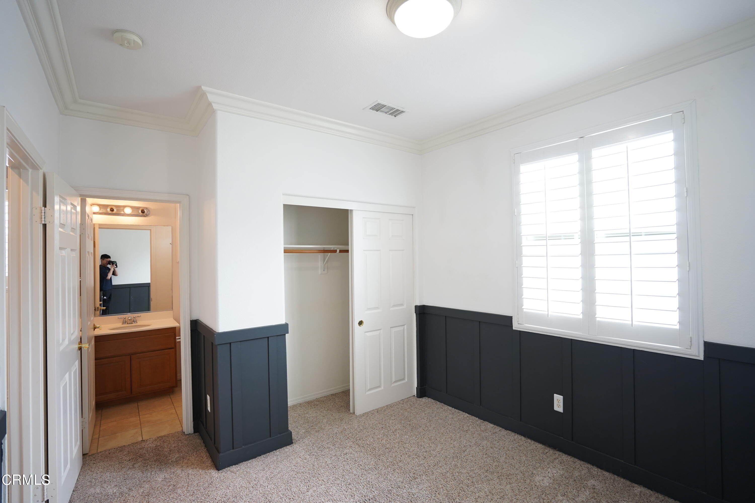 341 Spring Park Road Camarillo, CA 93012 - Photo 20 of 43 a workspace room with windows and cabinet