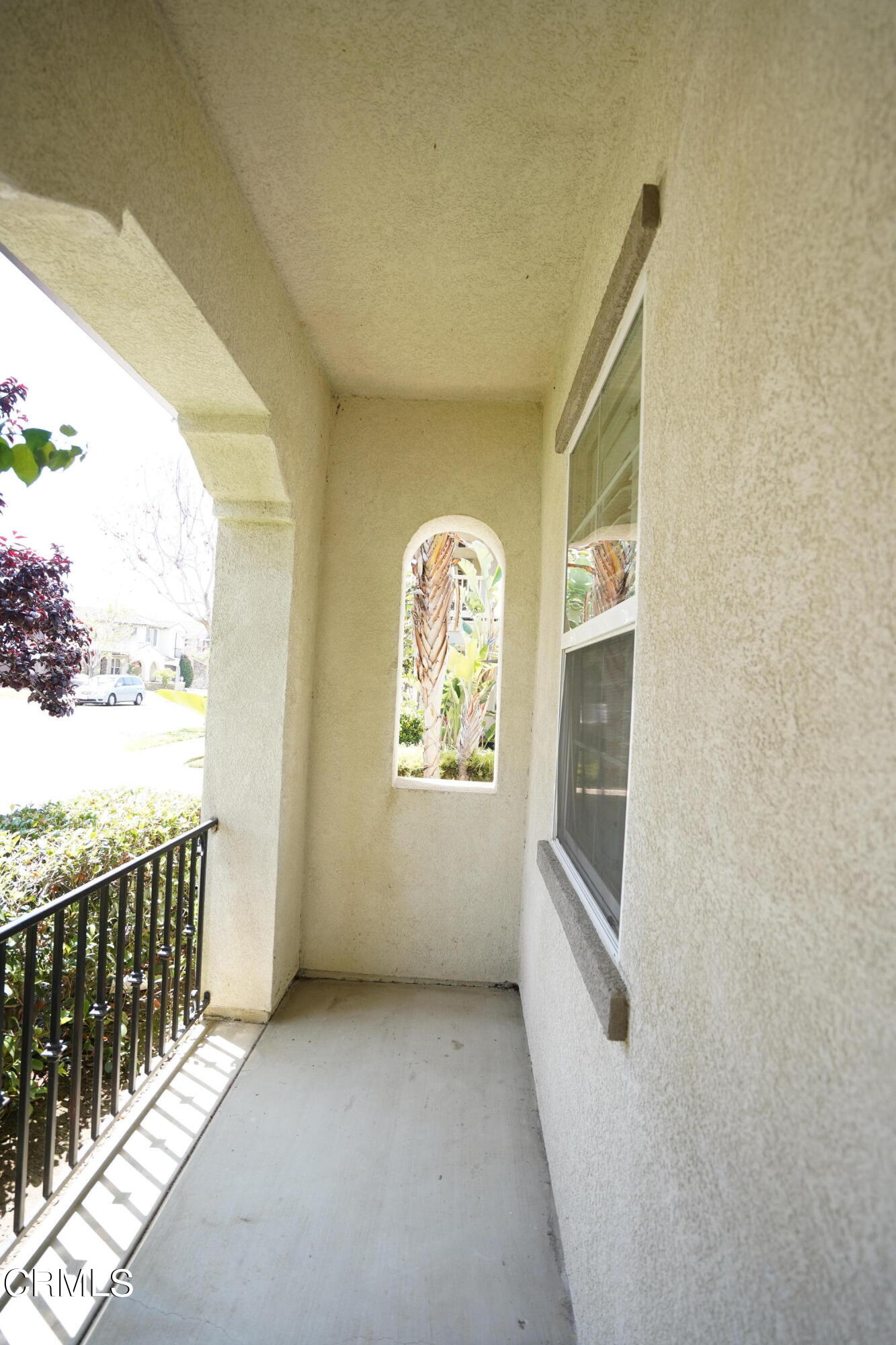 341 Spring Park Road Camarillo, CA 93012 - Photo 43 of 43 a view of an empty room and window