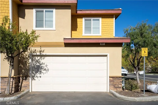 $3,000 | 1510 Orange Avenue, Unit 807, Redlands, CA 92373