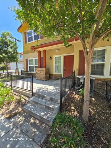 $3,000 | 1510 Orange Avenue, Unit 807, Redlands, CA 92373