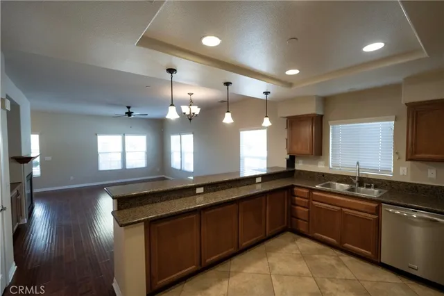 $3,000 | 1510 Orange Avenue, Unit 807, Redlands, CA 92373