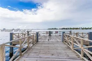 $2,100 | 1865 79th Street Causeway, Unit 10M, North Bay Village, FL 33141