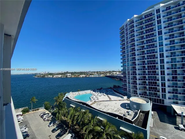 $2,100 | 1865 79th Street Causeway, Unit 10M, North Bay Village, FL 33141