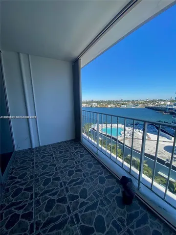 $2,100 | 1865 79th Street Causeway, Unit 10M, North Bay Village, FL 33141