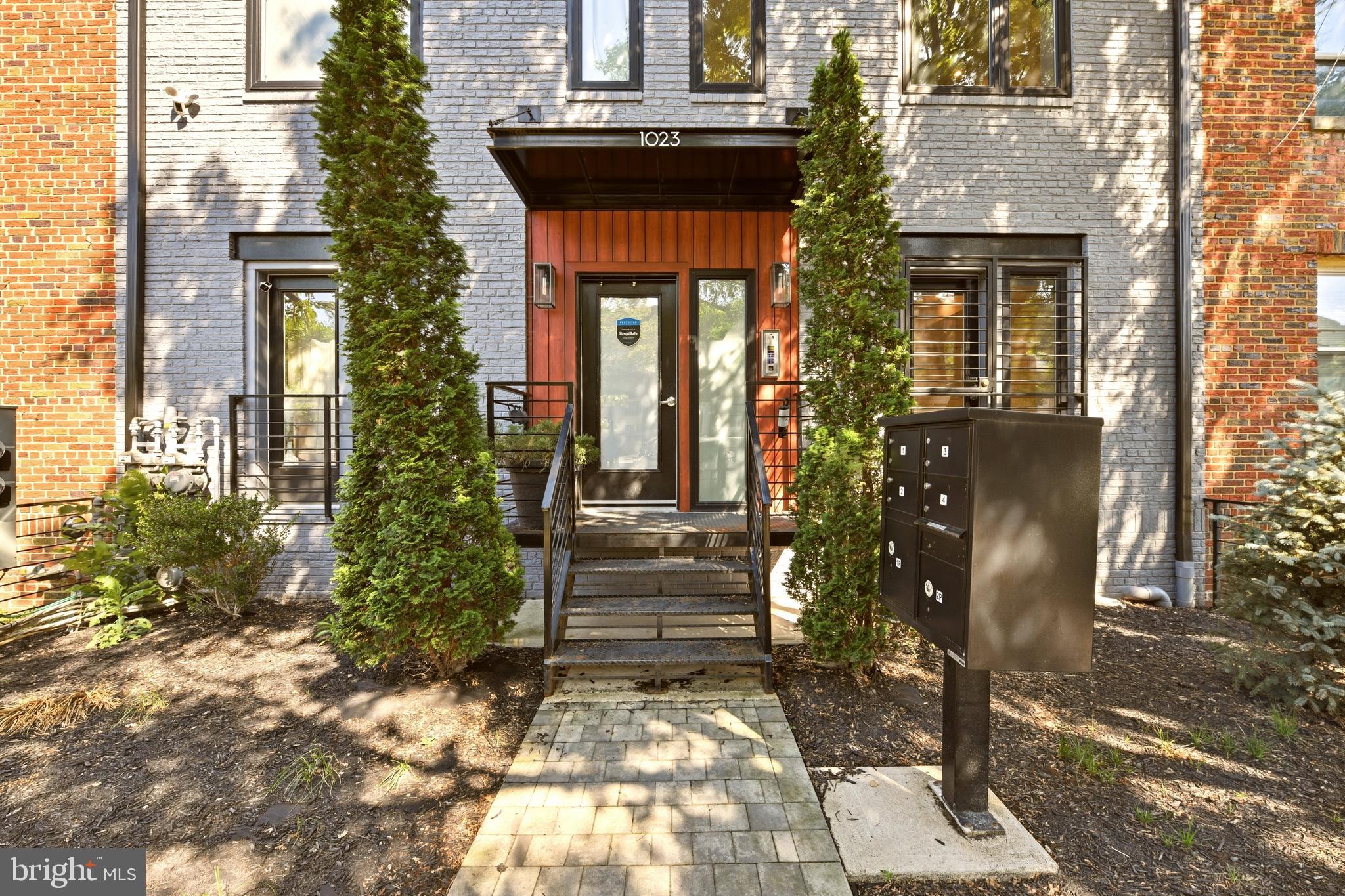 1023 16th Street Northeast, Unit B Washington, DC 20002 - Photo 1 of 25 front view of a house