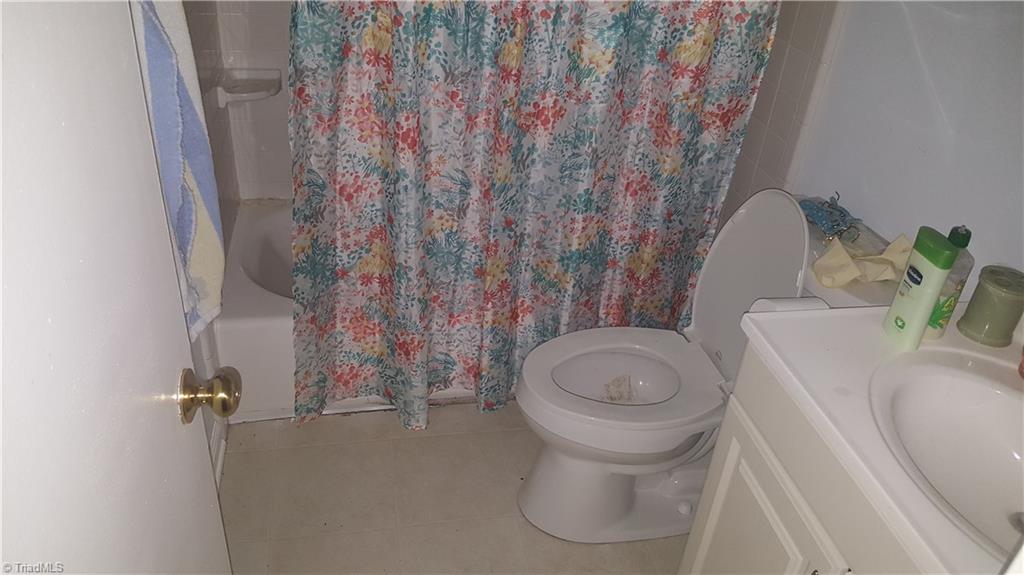 3204 Dillon Road Jamestown, NC 27282 - Photo 8 of 13 Gallery Image 8