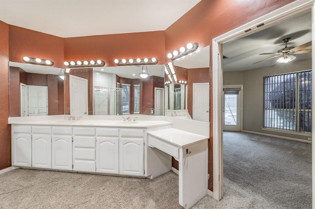 6901 Blake Drive Arlington, TX 76001 - Photo 28 of 40