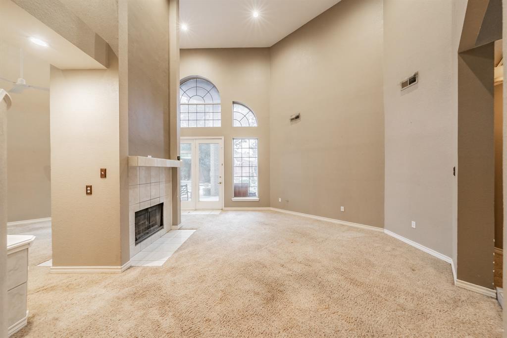 6901 Blake Drive Arlington, TX 76001 - Photo 7 of 40