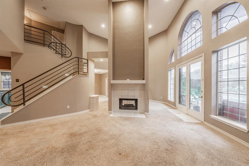 6901 Blake Drive Arlington, TX 76001 - Photo 8 of 40