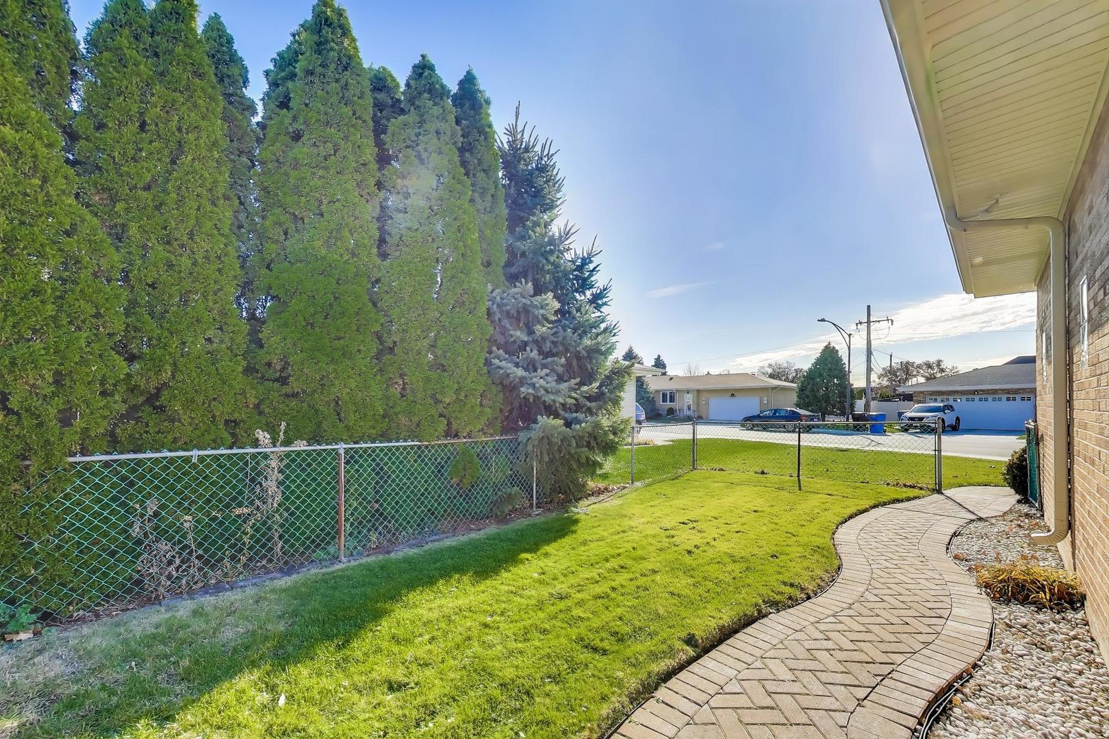 Undisclosed Address Chicago, IL 60656 - Photo 33 of 37 a view of a swimming pool with a patio